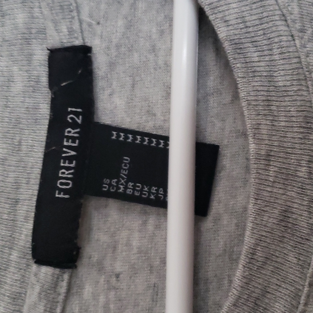 Forever 21 T Shirt - Picture 3 of 4